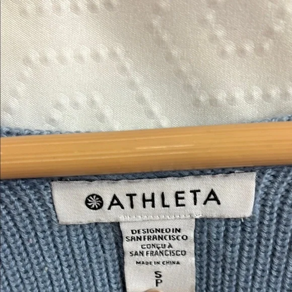 Athleta Hanover Light Blue V-Neck Sweater - Picture 5 of 10